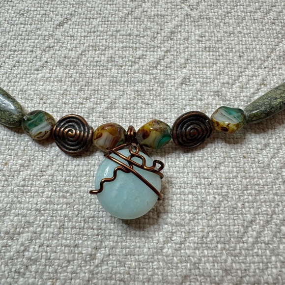 Jade Copper Green Beaded Pendant Necklace - Picture 2 of 4